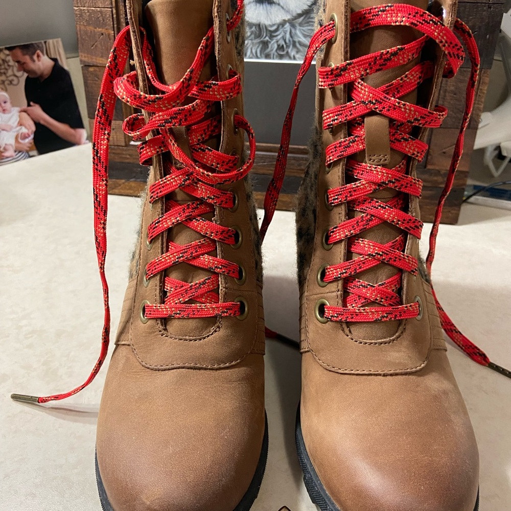 Sorel Boots - Size 8 - New w/o tags